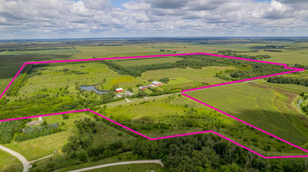 Property Photo: 1340 E 2700 North Road IL 60911