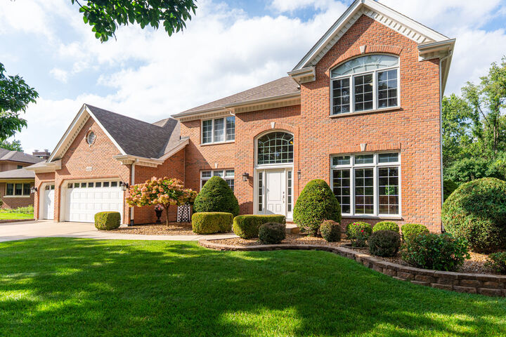 Property Photo:  6816 Bantry Court  IL 60561 