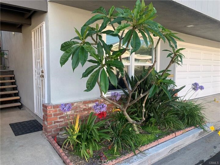 Property Photo:  16871 Canyon Lane  CA 92649 