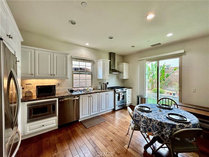 Property Photo: 60 Scarlet Bloom CA 92618