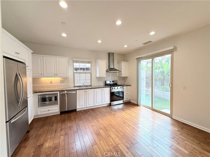 Property Photo:  60 Scarlet Bloom  CA 92618 