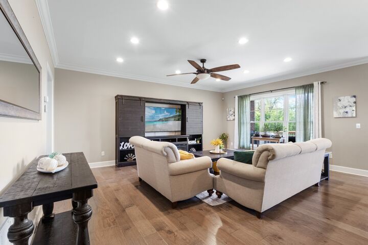 Property Photo: 104 Sherinton Pl KY 42240