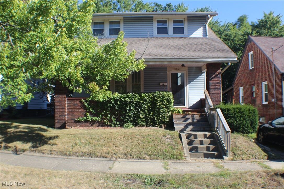 Property Photo: 152 E Mill Street OH 44601