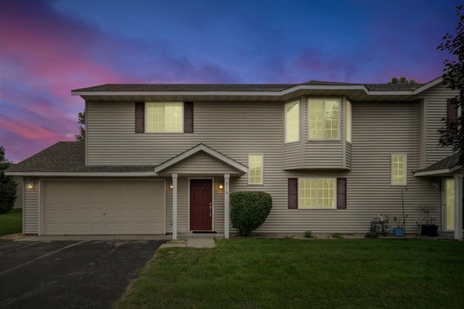 Property Photo: 2079 Brittany Court MN 55379