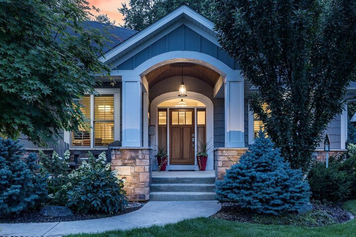 Property Photo: 4244 Browndale Avenue MN 55416
