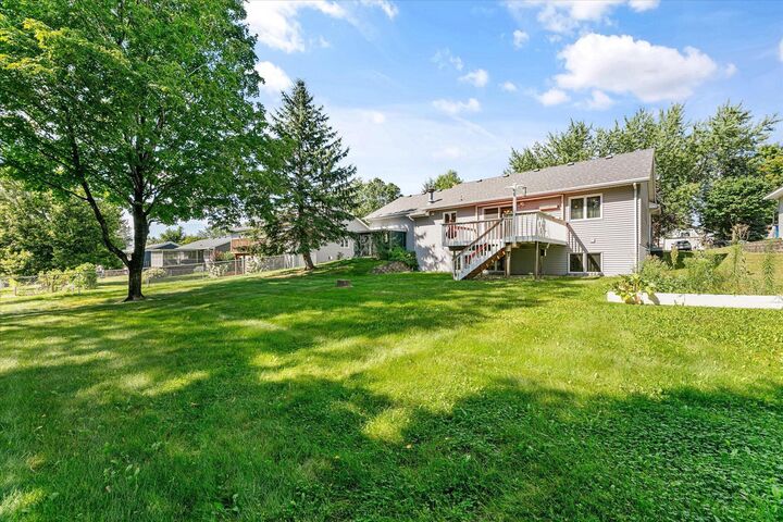 Property Photo:  926 21st Street SE  MN 56304 