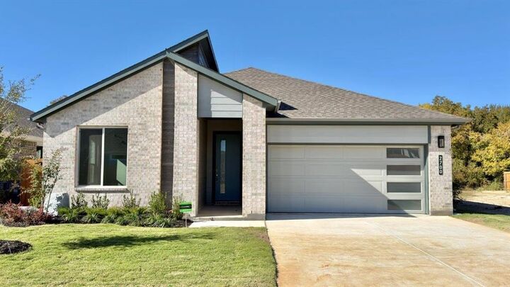 Property Photo:  2700 McCormick Street  TX 76205 