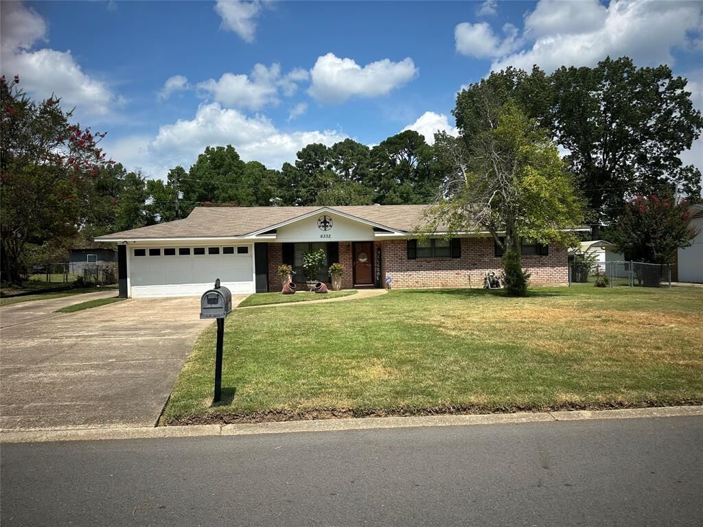 Property Photo: 6332 N Inwood Road LA 71119