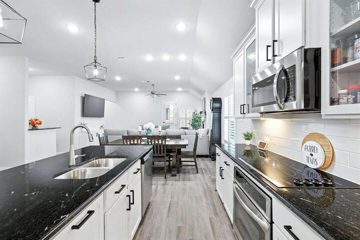 Property Photo: 11501 Woody Creek Trail TX 76227