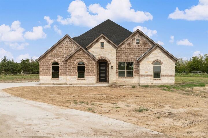 Property Photo: 5045 Fm 36 TX 75135