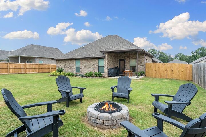 2420 England Lane  Pea Ridge AR 72751 photo