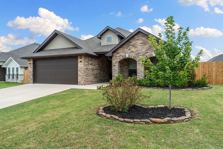 2420 England Lane  Pea Ridge AR 72751 photo