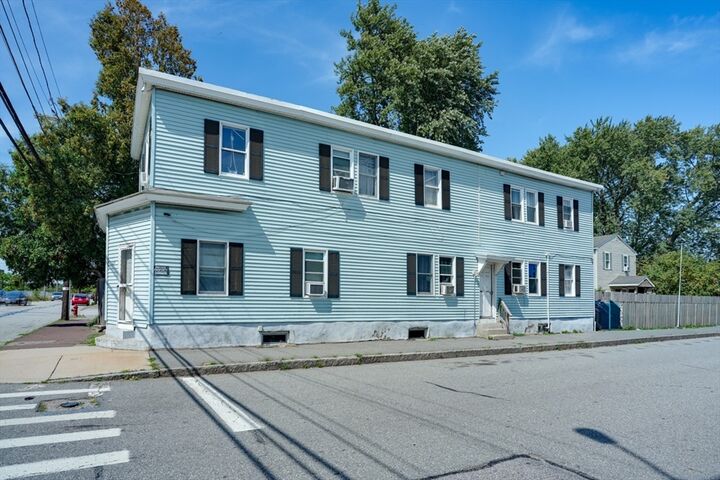 Property Photo: 317 Lakeview Ave MA 01850