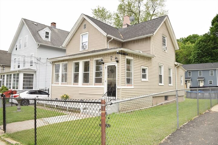 Property Photo: 5 Vernon St MA 01040
