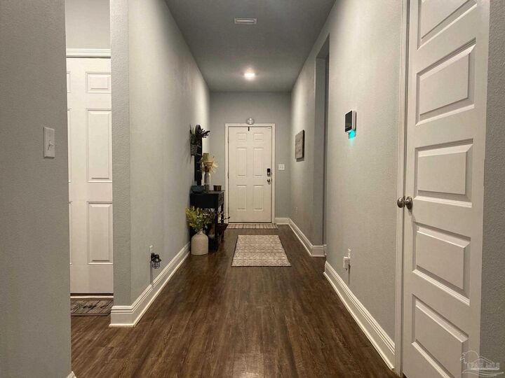 Property Photo: 7616 Burnside Loop FL 32526