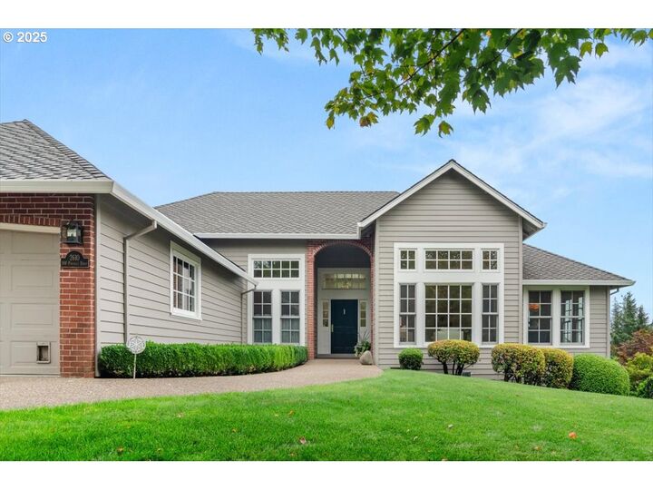 Property Photo: 2610 NW Pinnacle Dr OR 97229