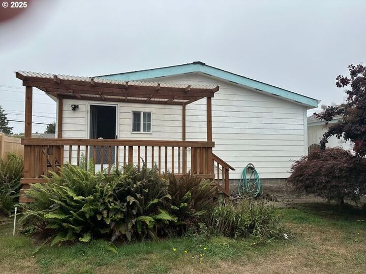 Property Photo:  97993 W Benham Ln  OR 97415 