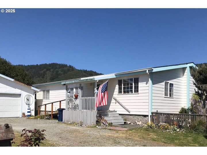 Property Photo:  97993 W Benham Ln  OR 97415