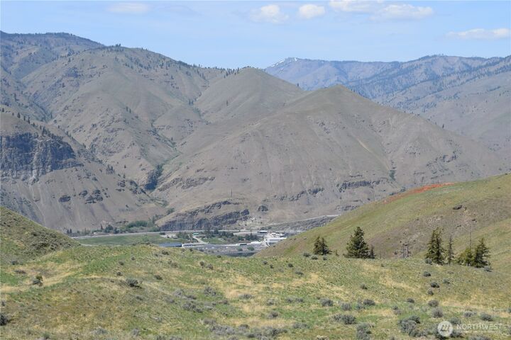Property Photo: 8 Blue Grade Road WA 98802