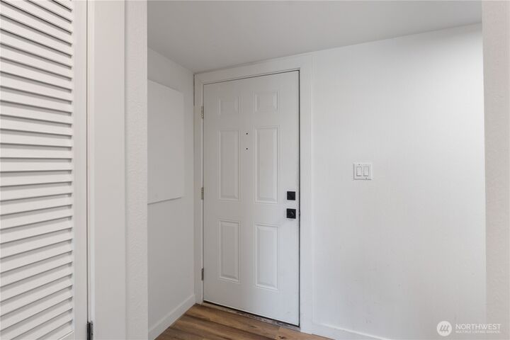 Property Photo:  1356  Orleans Street  WA 98229 