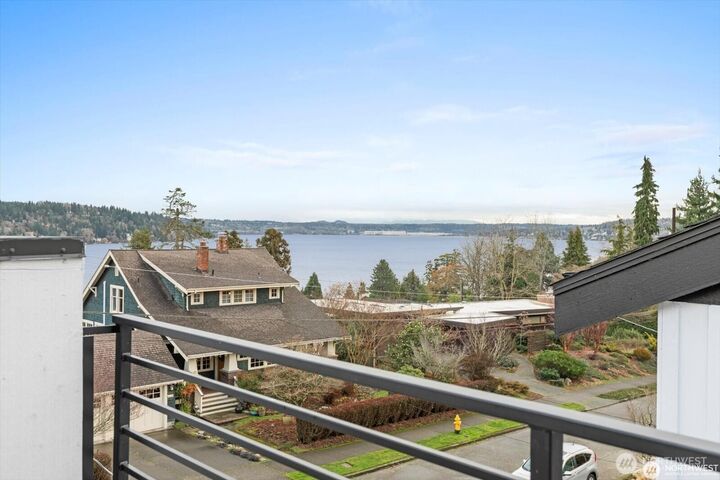 Property Photo: 6915 55th Avenue S A WA 98118