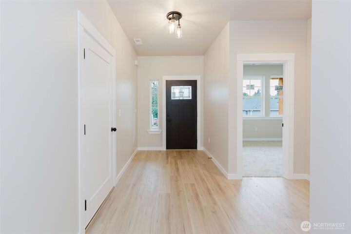 Property Photo:  7590 E Idaho Street  WA 98366 