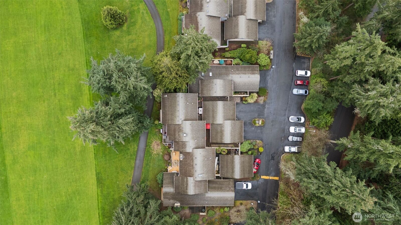 Property Photo: 6516 NE 171st Place WA 98028
