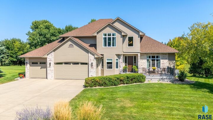 6900 E Split Rock Cir  Sioux Falls SD 57110 photo