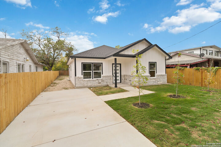 Property Photo:  1434 Merida  TX 78207 