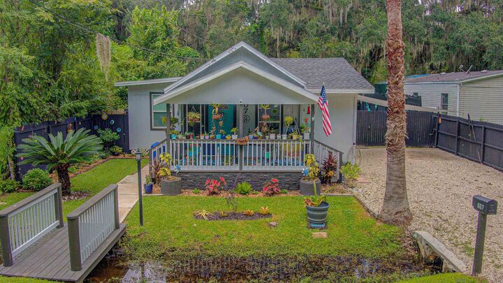 Property Photo: 607 Pompey Miller St FL 32145