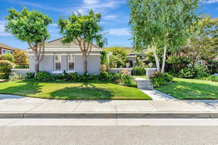 Property Photo: 19087 Ravenswood Court CA 95037