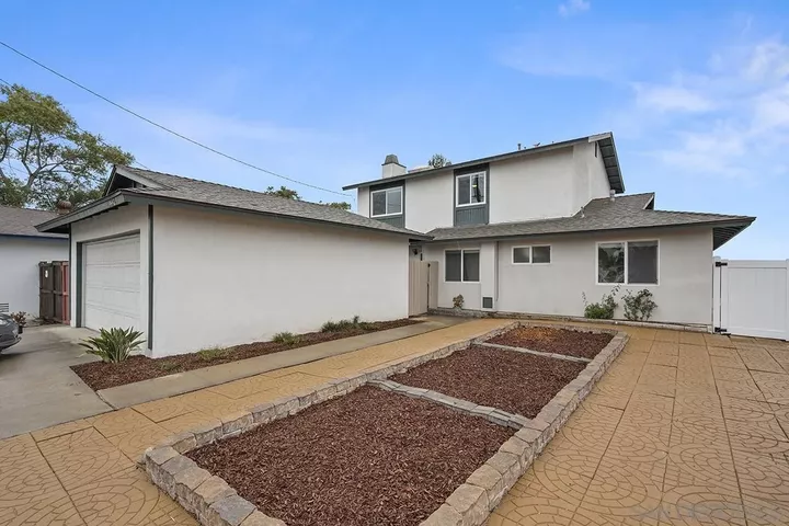 Property Photo: 5374 Palmyra Ave CA 92117