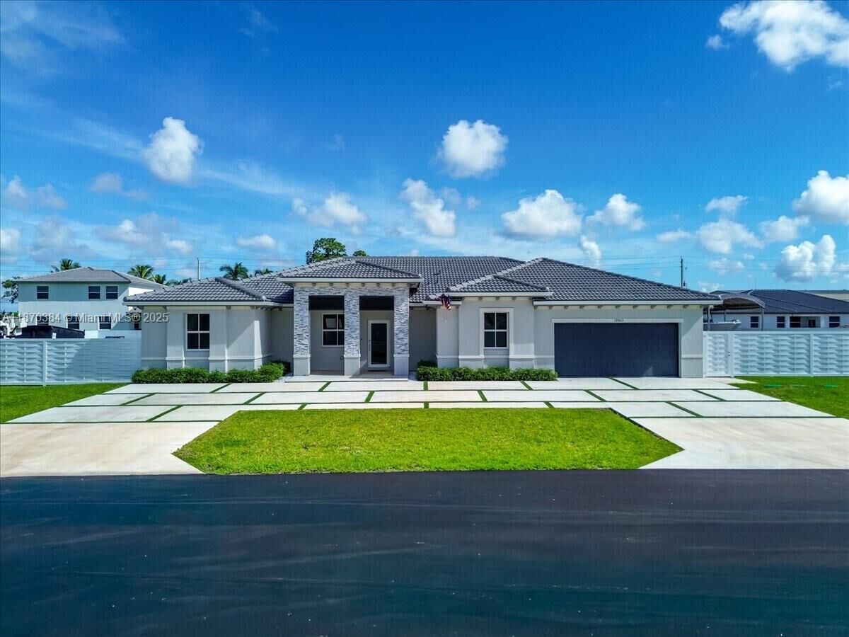 Property Photo: 19803 SW 321 Street FL 33030