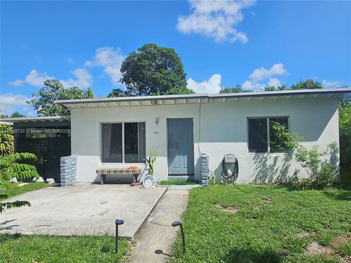 455 NW 127th St  North Miami FL 33168 photo