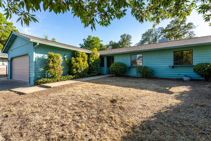Property Photo: 1756 Mary Lake Drive CA 96001