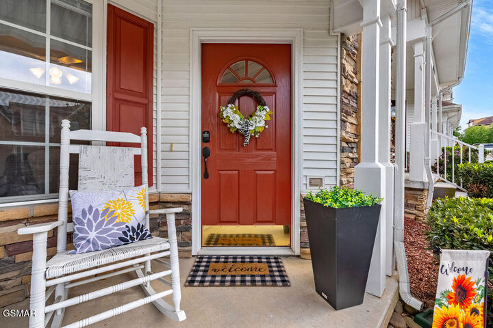 Property Photo: 528 Orchard Valley Way TN 37862