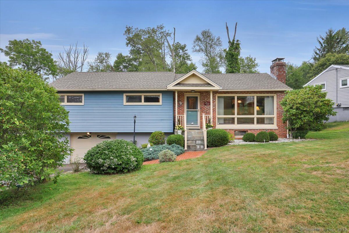 Property Photo:  87 Ransom Hall Road  CT 06716 