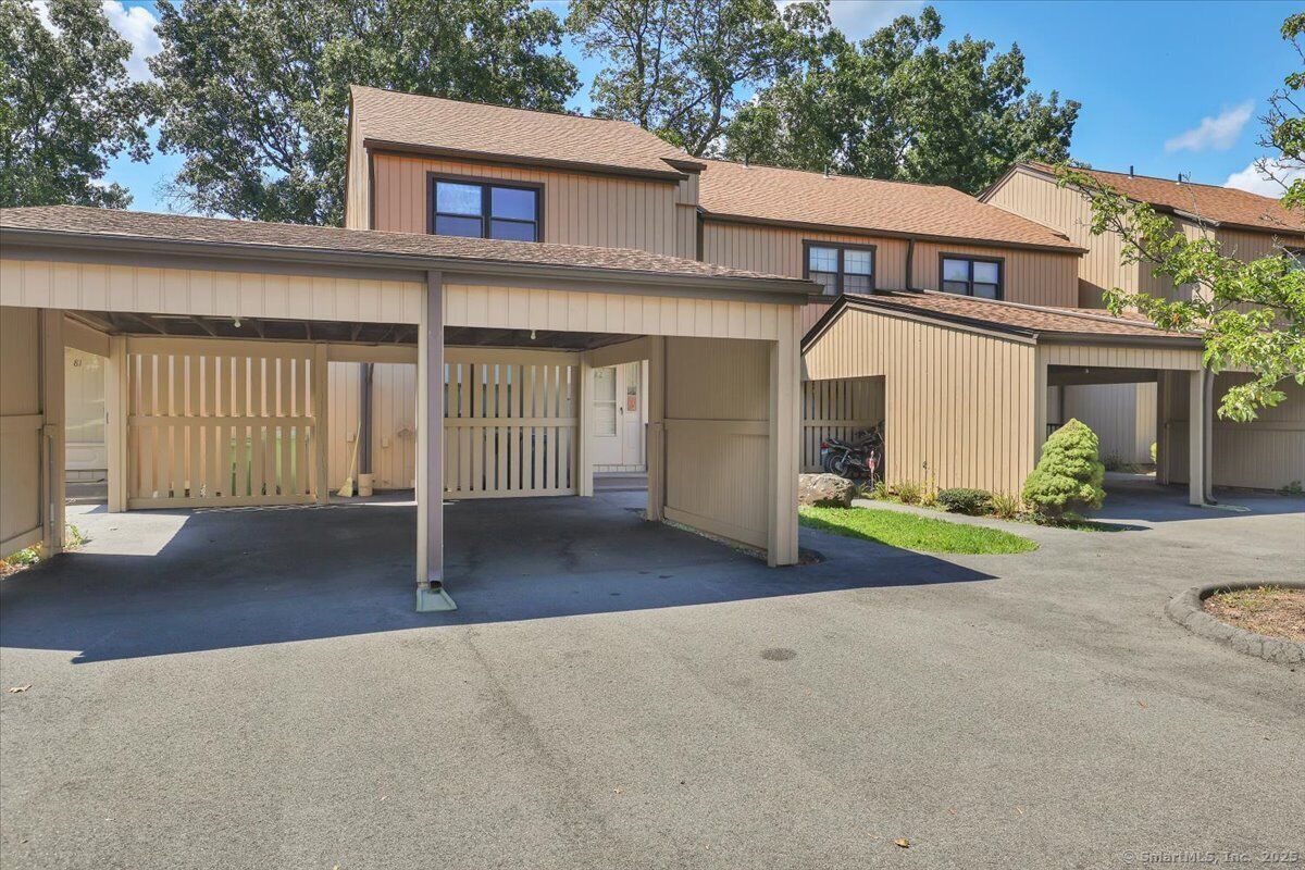 Property Photo: 82 Mattabasset Drive 82 CT 06450