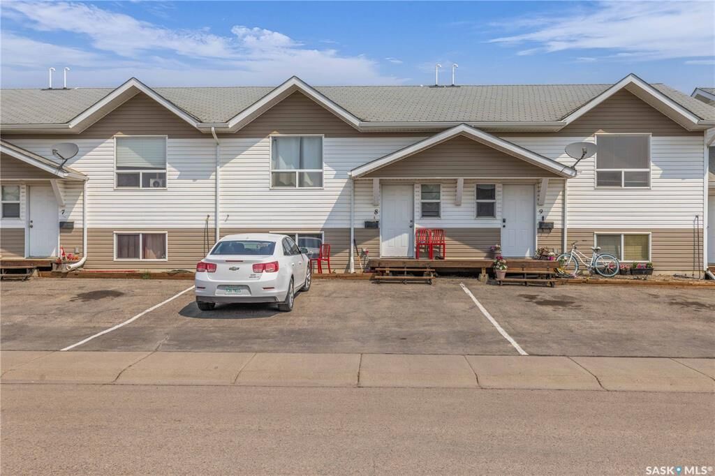 Photo de la propriété: 200 Hiebert Crescent 8 SK S0K 2T2