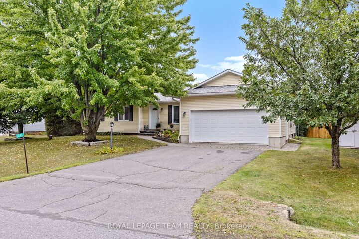 Property Photo:  2248 Wallingford Way  ON K0A 2T0 