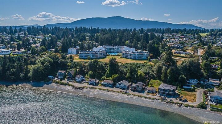 Property Photo: 2560 Departure Bay Rd 602 BC V9S 5P1