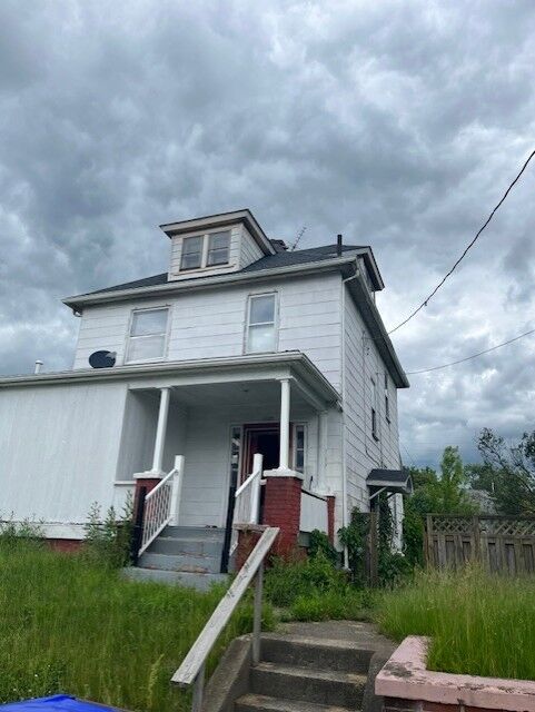 Property Photo:  1107 Emerson Avenue  PA 16121 