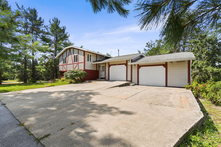 Property Photo: 4038 Twin Oak Road MI 49735