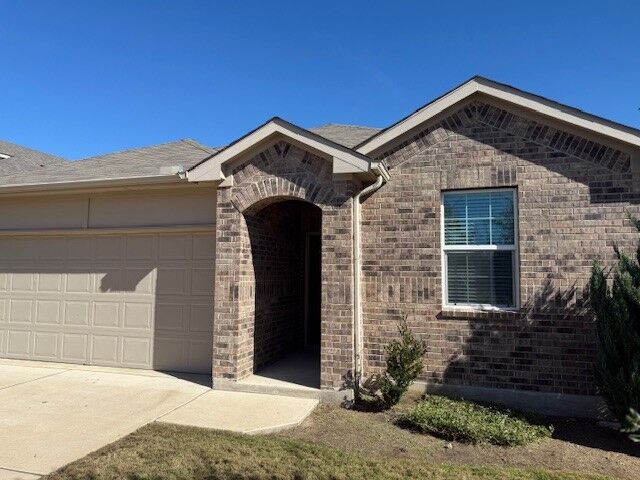 Property Photo: 1009 Ferryman Drive TX 78626