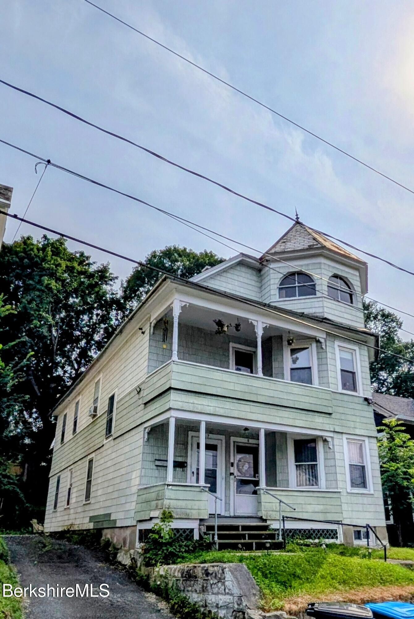 Property Photo: 5-7 Richmond St MA 01220