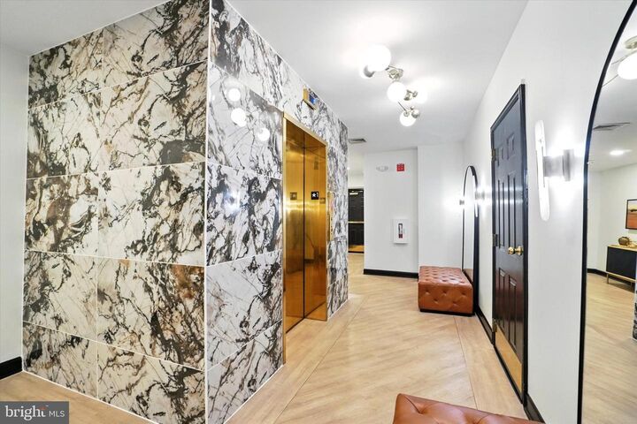 Property Photo: 2025 Queen Street S 231 PA 17403