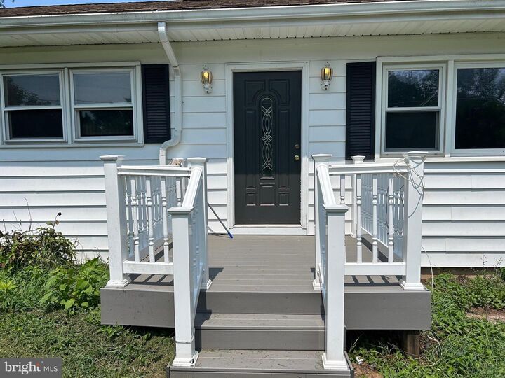 Property Photo:  107 Pickett Road  PA 17315 