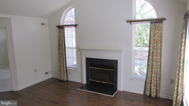 Property Photo:  122 Woolsey Court  NJ 08534 