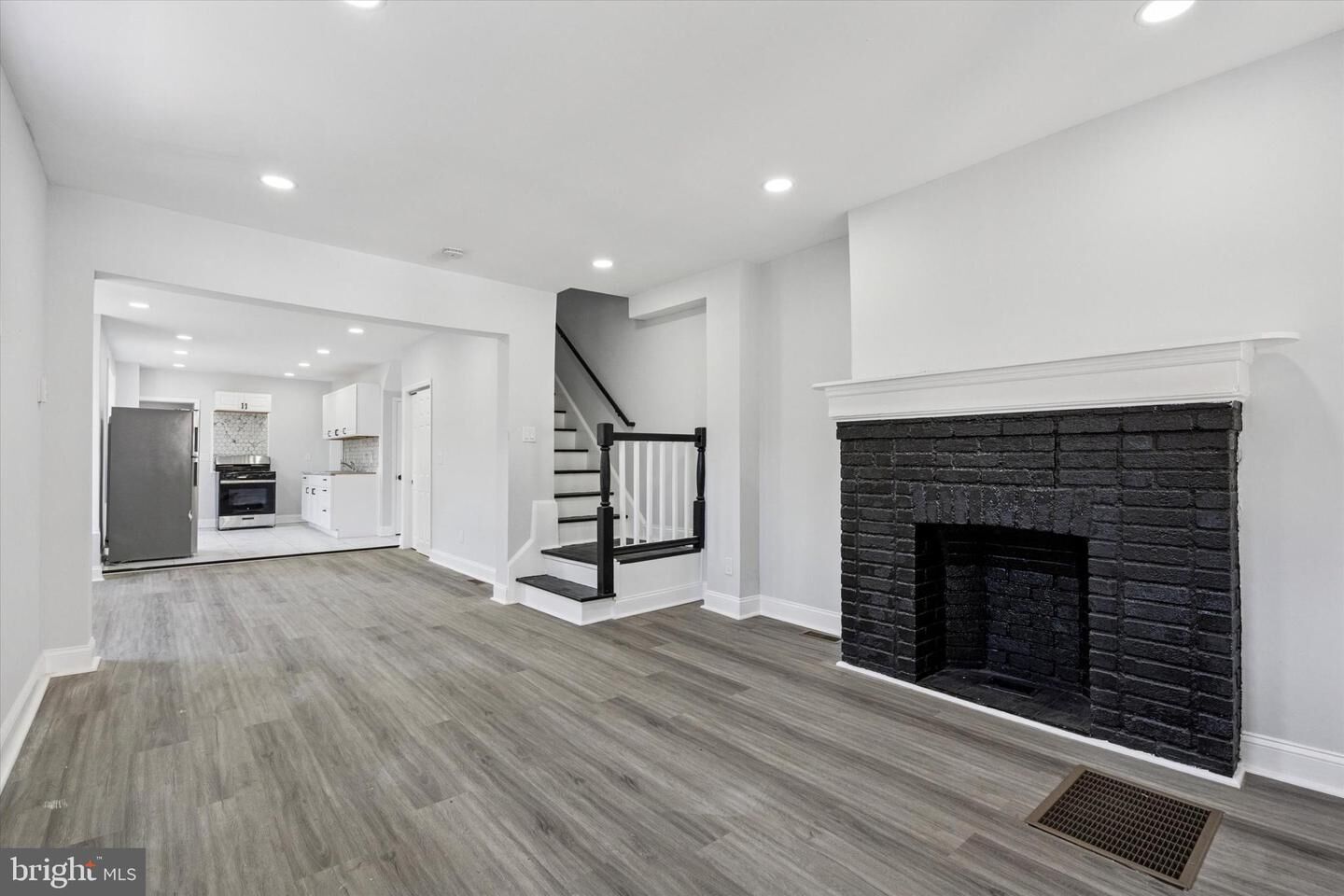 Property Photo: 10 Lasalle Avenue NJ 08618