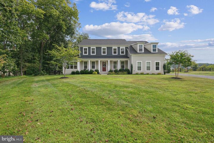 14132 Amys Meadow Court  Leesburg VA 20176 photo